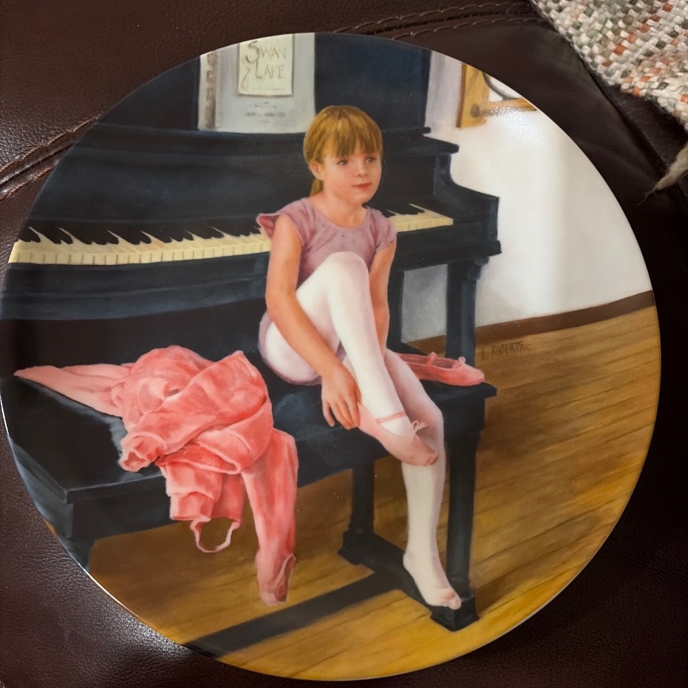1986 Knowles “Hopes and Dreams” Collector Plate by Louann Roberts